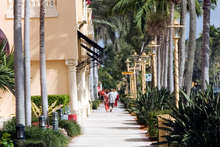 5th Avenue South - "Downtown" shopping, dining and entertainment, featuring the Sugden Community Theater.