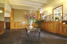Lobby_cropped_2x