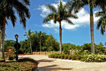 Isle_verde_entrance_1280_150_rmet_cropped_2x