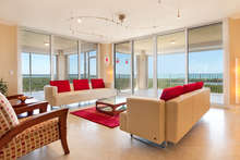 Living_room_alternate_angle_srgb_at150dpi_cropped_2x